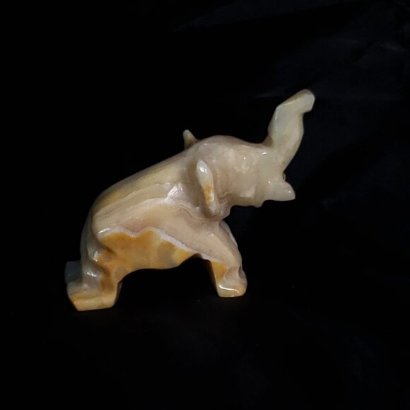 Small Boho Vintage Carved onyx elephant statue decor - Picture 9 of 9